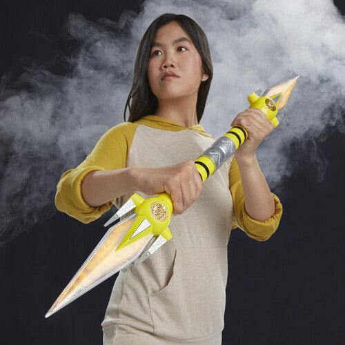 Hasbro Collectibles - Power Rangers Lightning Collection Mighty Morphin Yellow Ranger Power Daggers
